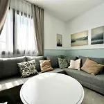 아파트 Your Place For Relax 라르나카
